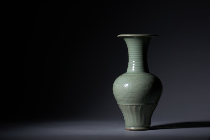 明代 龙泉要梅子青釉刻花凤尾尊 - 图4