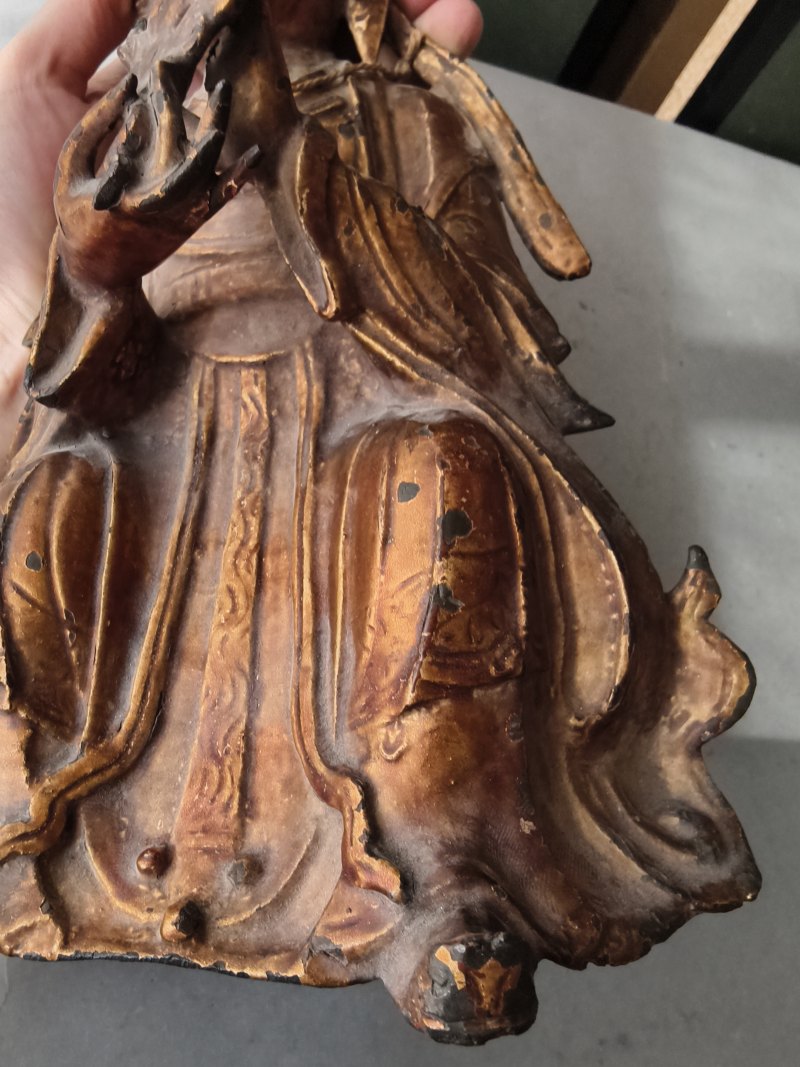 Bronze of Bixia with lacquer gilding depicted seated in a European posture - 图17