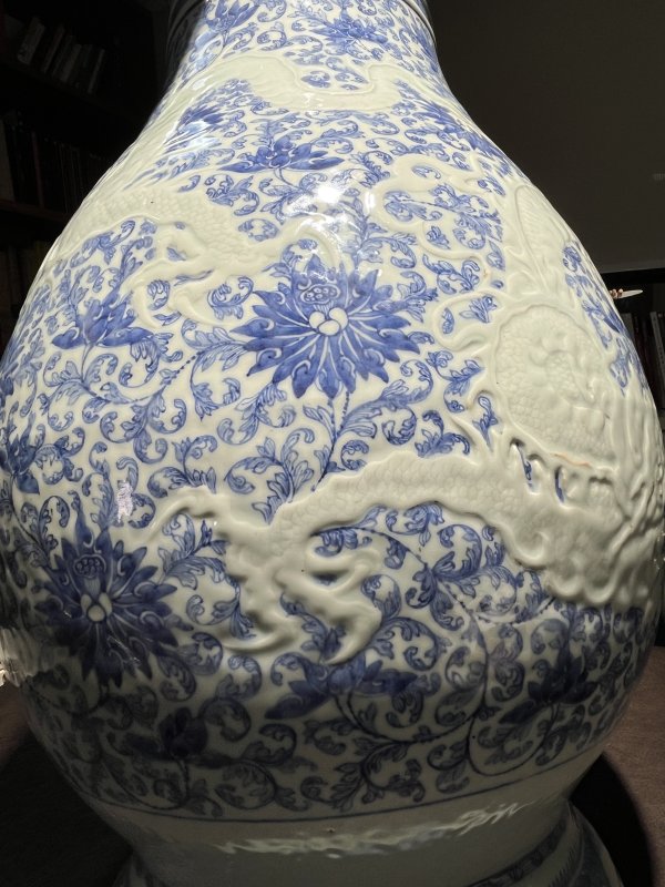 清雍正 青花锥拱穿花龙纹大尊 - 图10