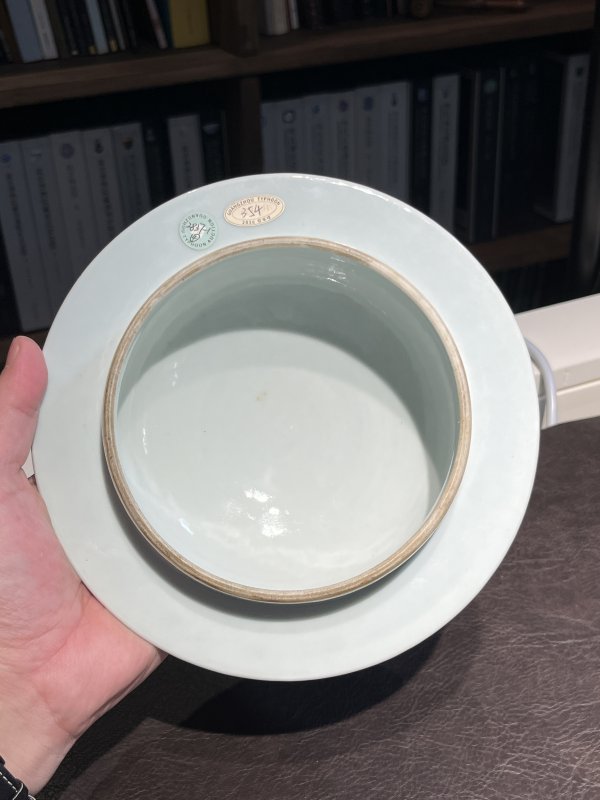 清道光 青花缠枝莲纹盖罐一对 - 图24