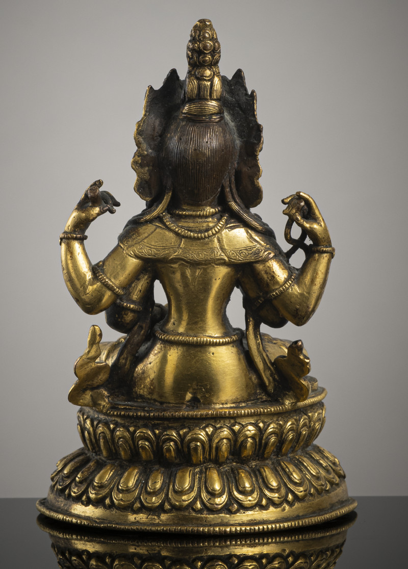 A gilt-bronze of a four-armed Bodhisattva - 图2