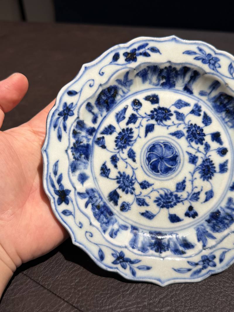 清雍正 仿永乐青花月华纹海棠盘 - 图6