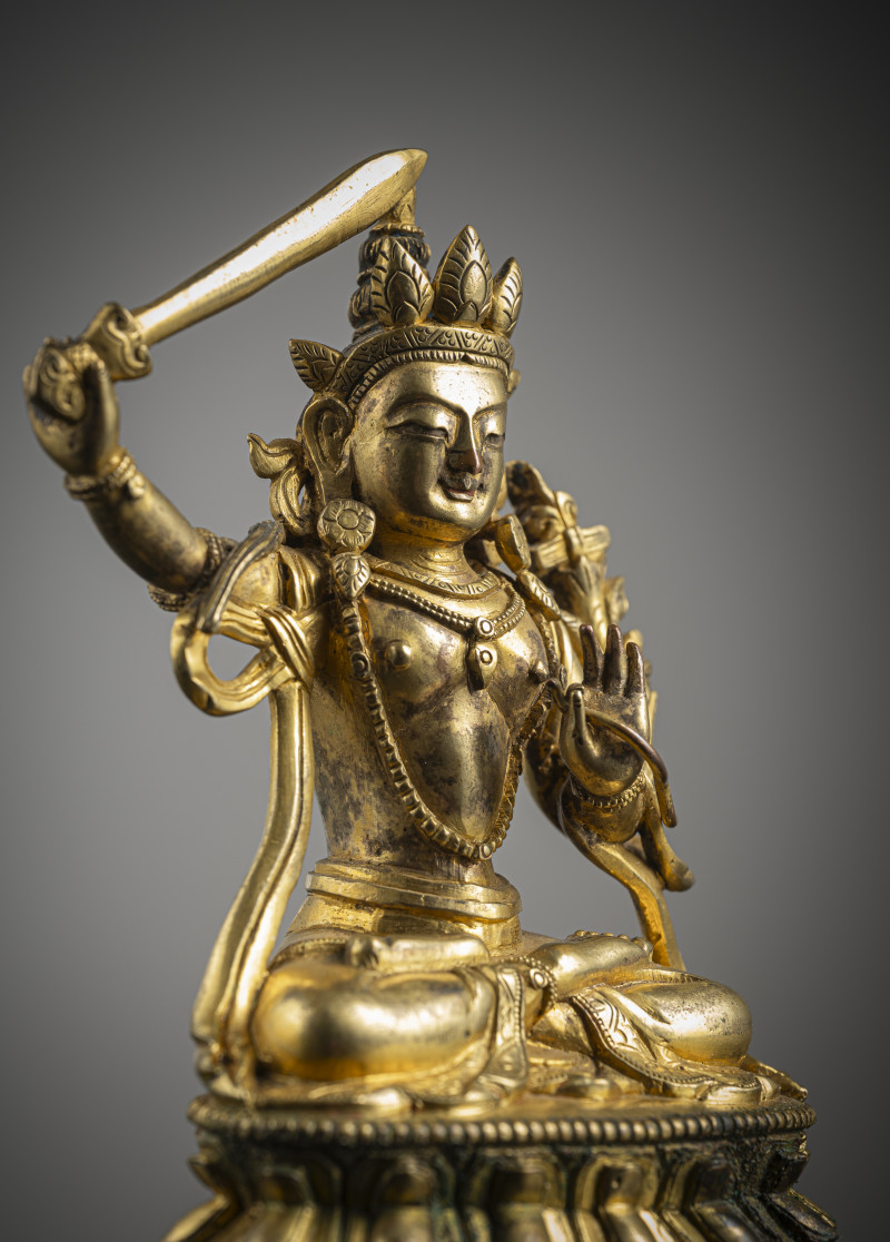 A GILT-BRONZE FIGURE OF MANJUSHRI - 图5