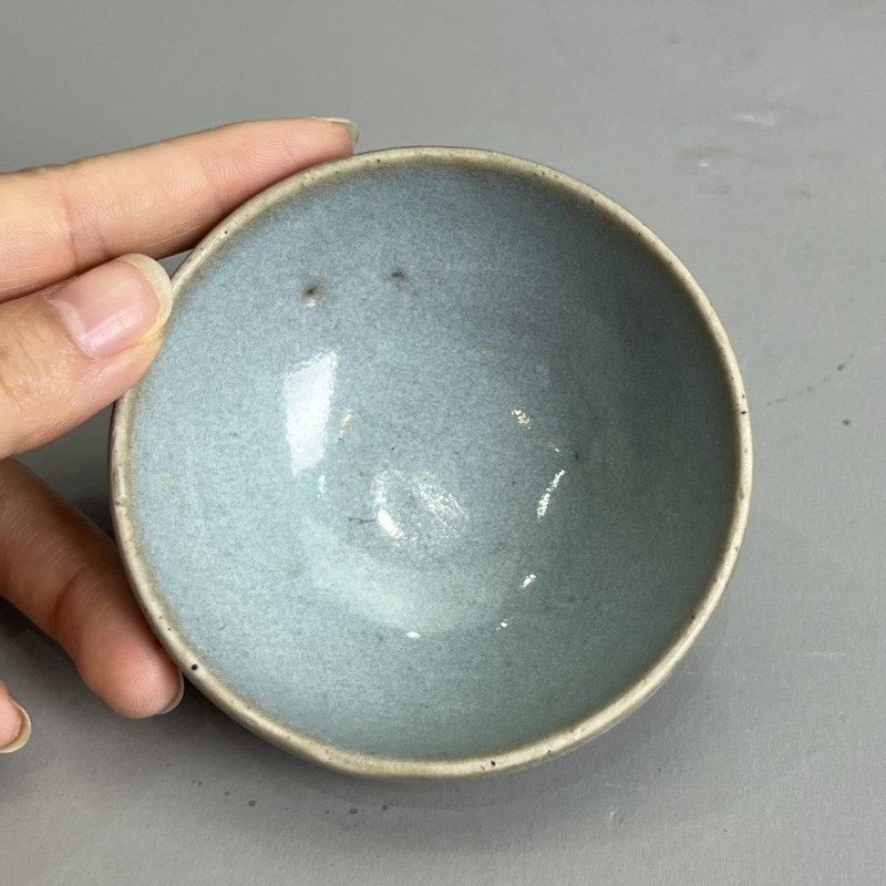 明代 钧窑天蓝釉泡泡盏 - 图11