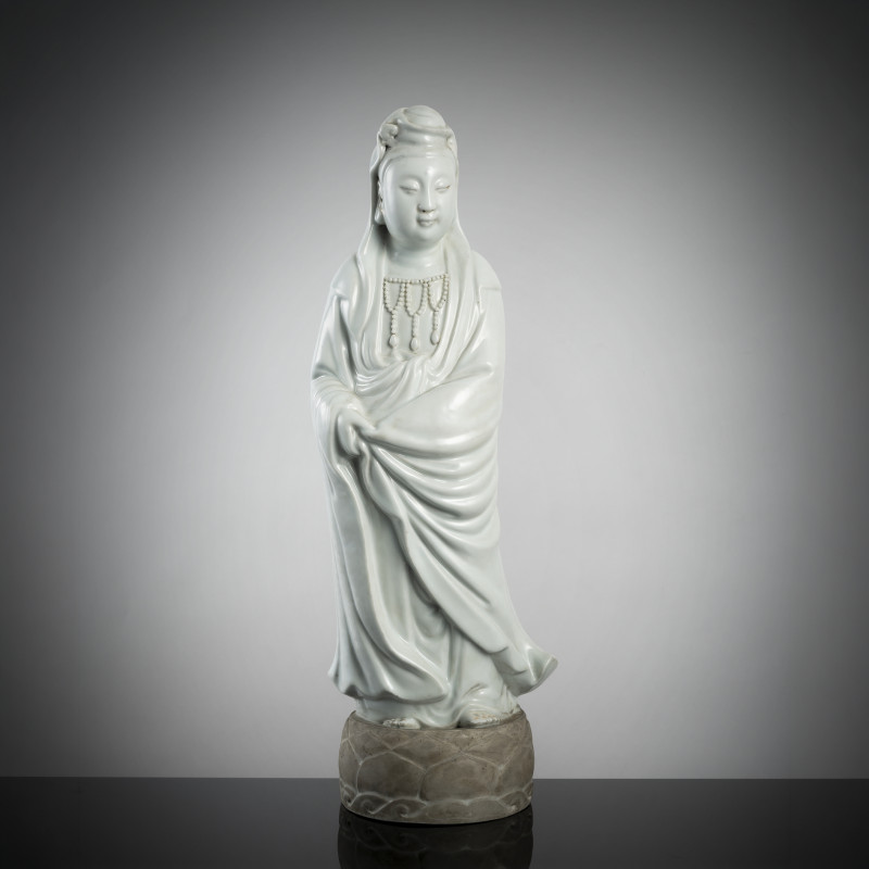 A Dehua porcelain figure of the standing Guanyin - 图1