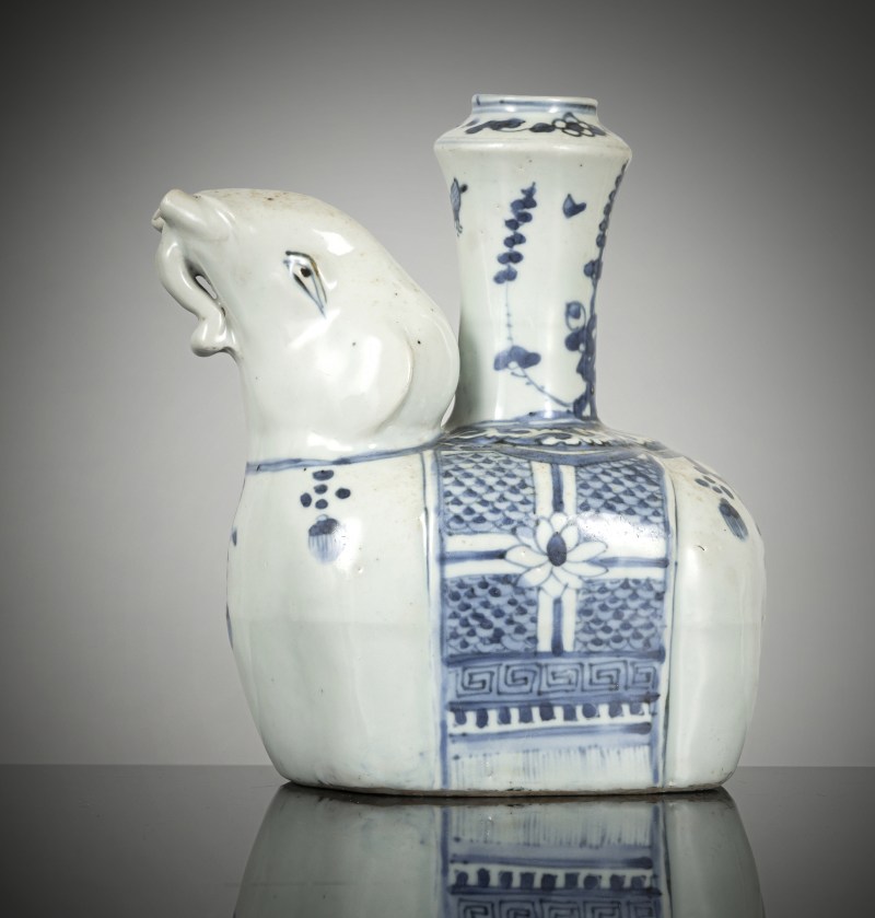 A blue and white decorated porcelain kendi in the shape of an elephant - 图2