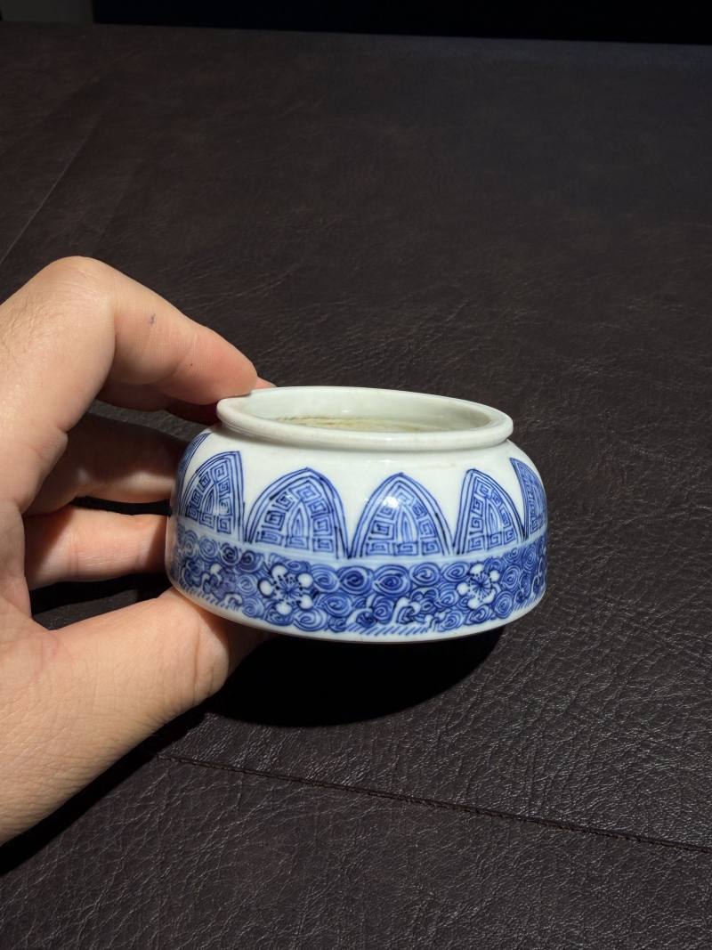 清康熙 青花蝉纹落花流水马蹄水丞 - 图5