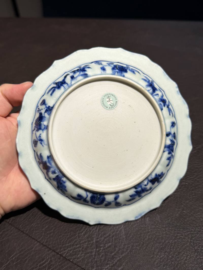 清雍正 仿永乐青花月华纹海棠盘 - 图7