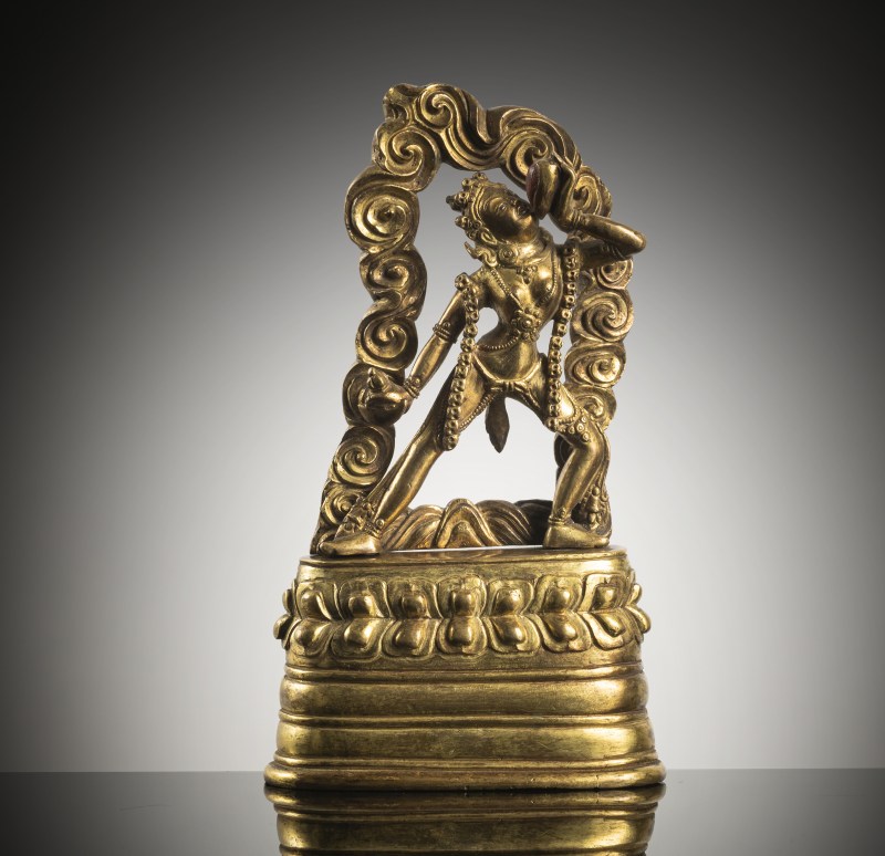 A FINE GILT-BRONZE FIGURE OF SARVABUDDHADAKINI