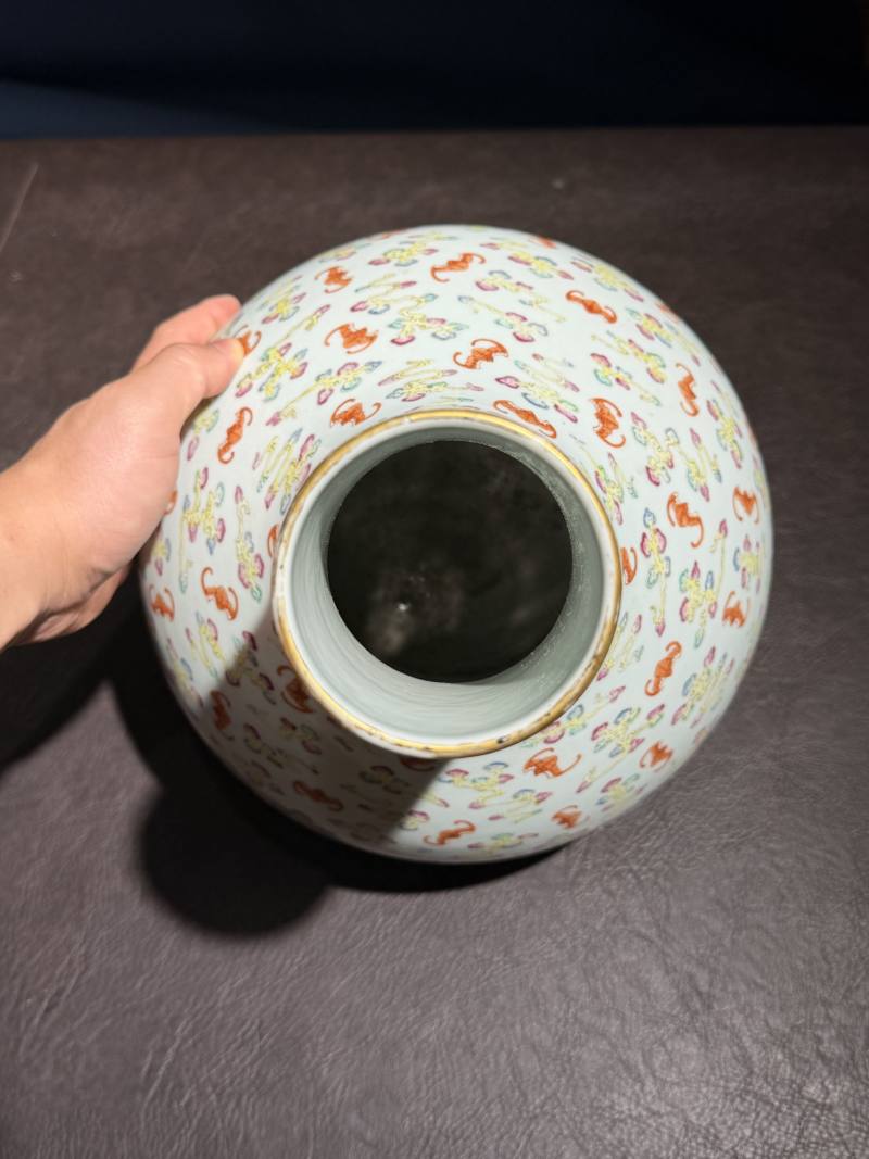 清光绪 粉彩百蝠纹荸荠瓶 - 图12