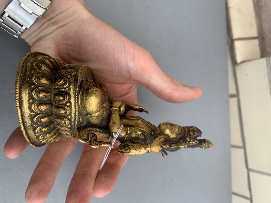 A gilt-bronze of a four-armed Bodhisattva - 图7