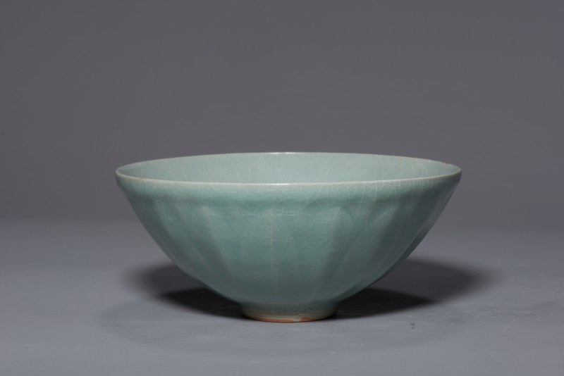明代 龙泉粉青釉莲瓣碗 - 图5