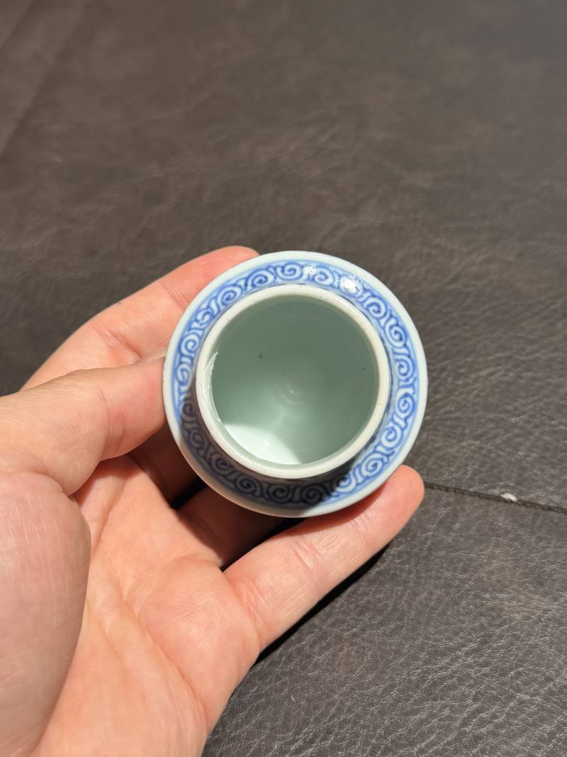 清雍正 仿永乐青花锦地花卉纹轴头罐 - 图6