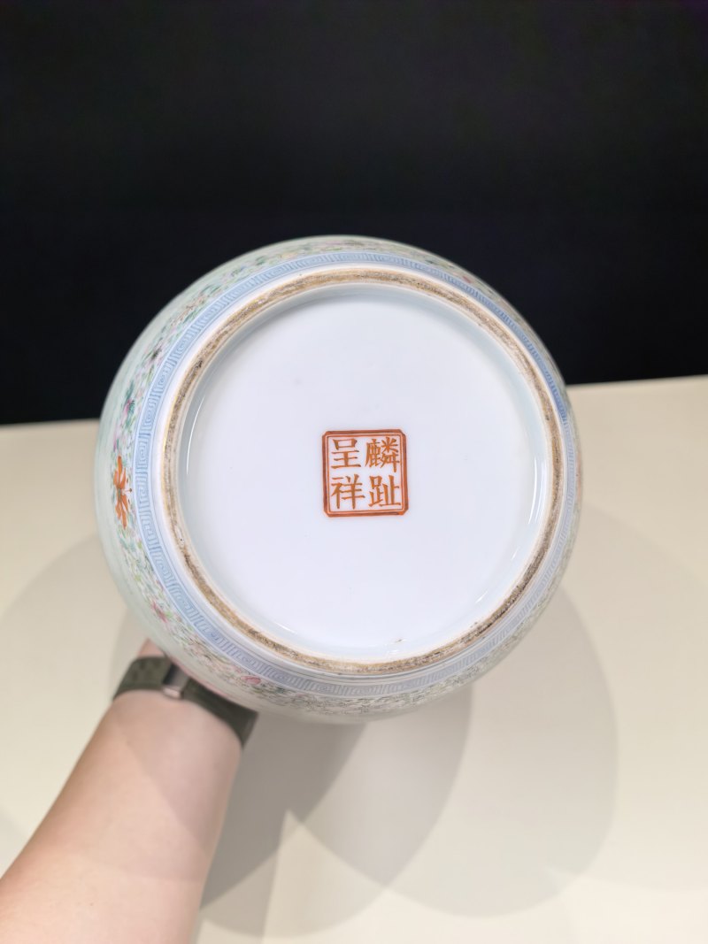 民国 粉彩婴戏图瓶 - 图17