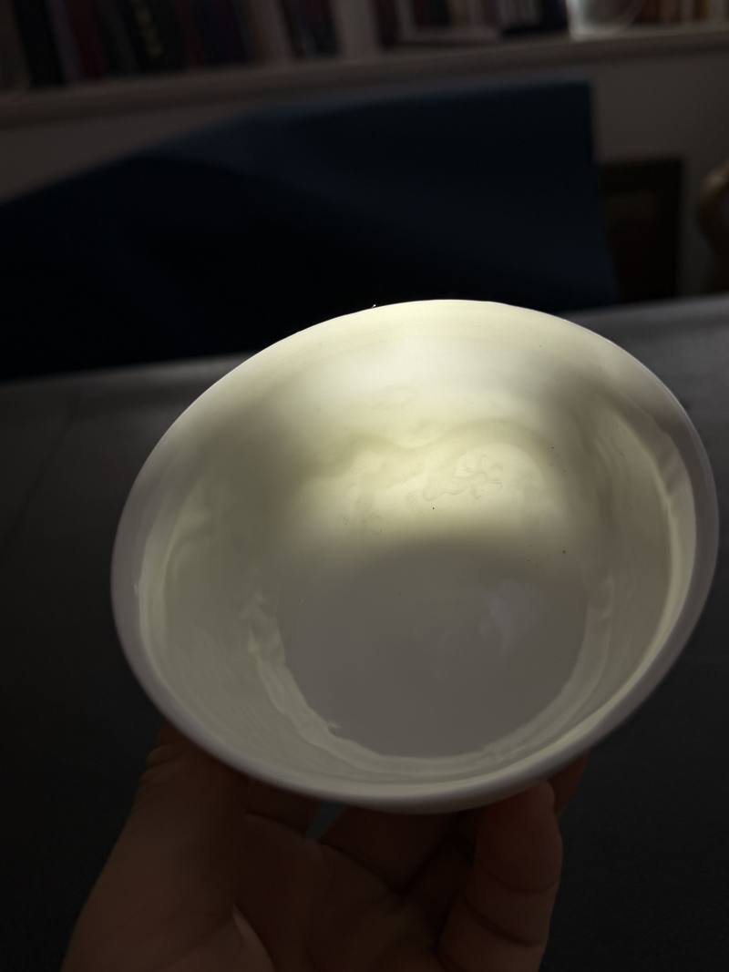 明永乐 甜白釉模印龙纹茶盅 - 图18