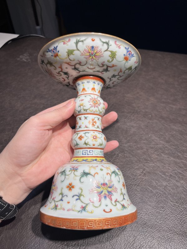 清乾隆 洋彩描金缠枝宝相花觚式供盘一对 - 图10