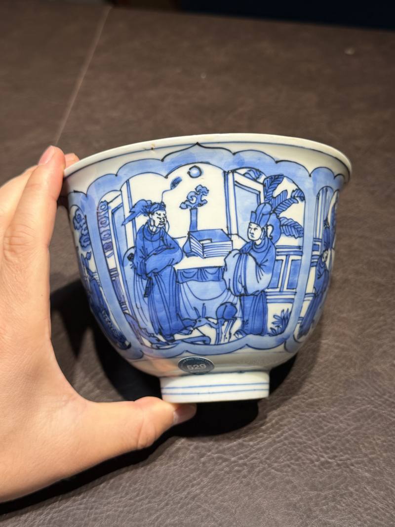明嘉靖 青花开光人物故事图碗 - 图7