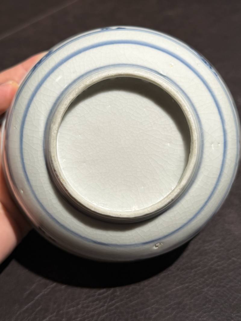 明空白期 青花暗刻海水鱼藻纹碗 - 图12