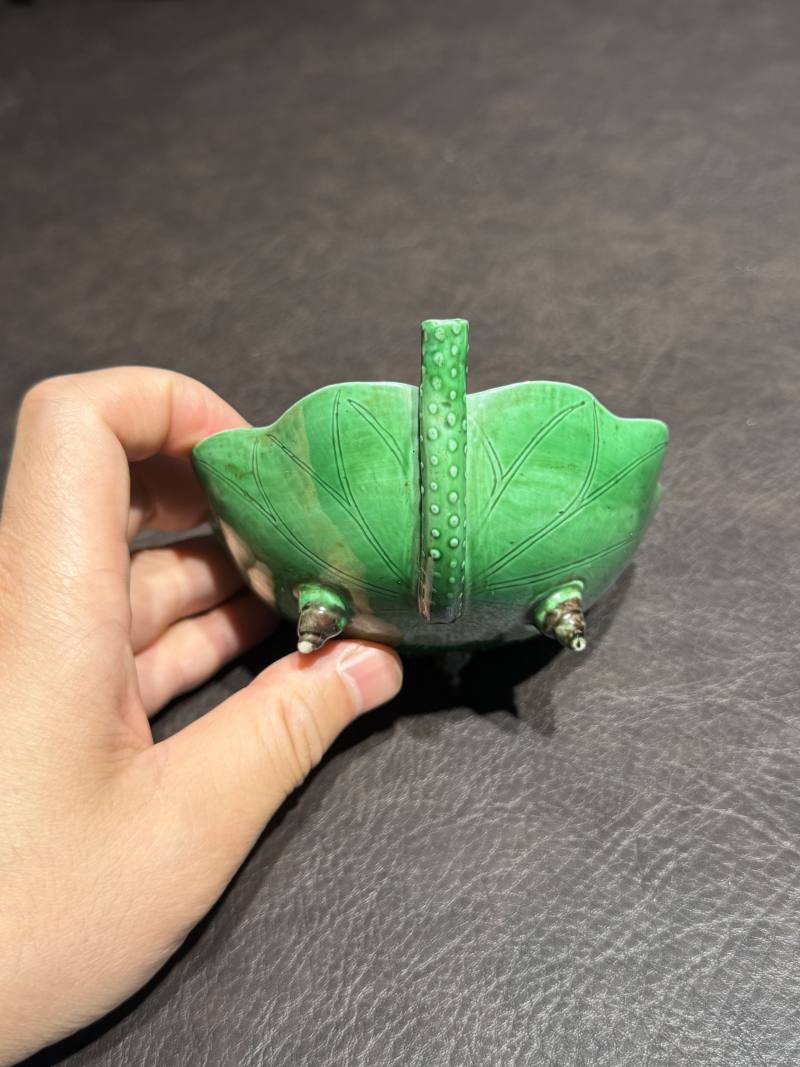 清康熙 绿釉荷叶秋操杯一对 - 图7