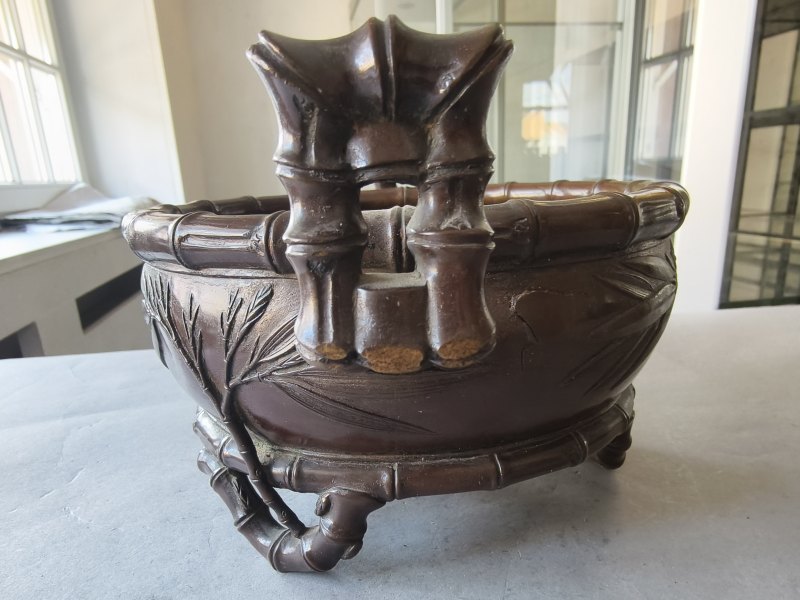 A well cast bronze incense burner with bamboo decoration in relief - 图14