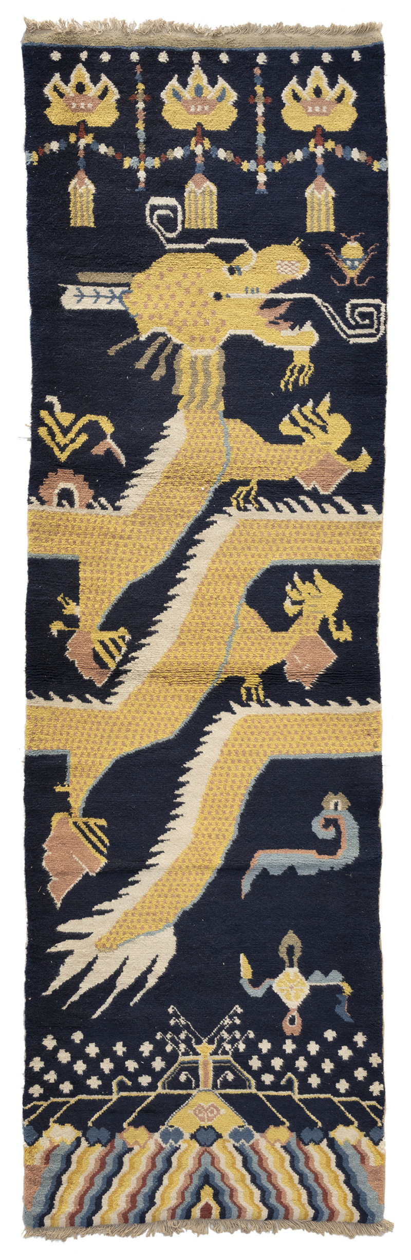 A pillar rug