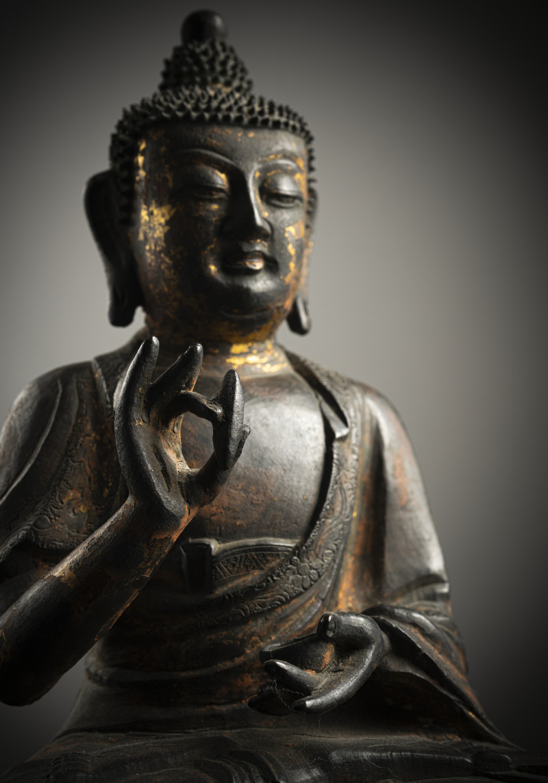 A bronze figure of Buddha Shakyamuni on a lotus throne with remnants of gilding - 图4