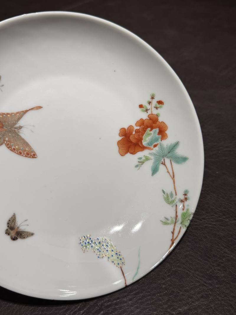 清雍正 粉彩“蝶恋花”纹盘 - 图14