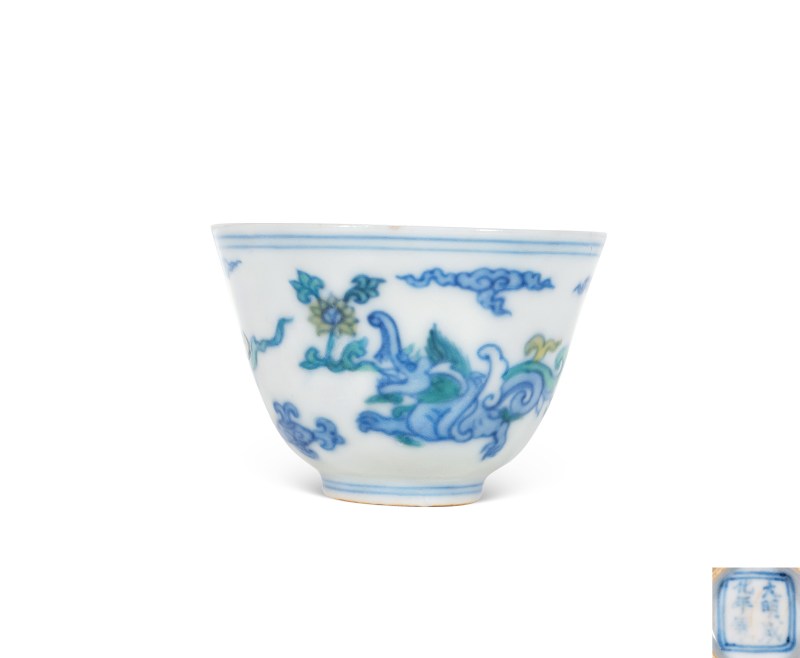 明成化 斗彩螭龙纹杯 - 图3