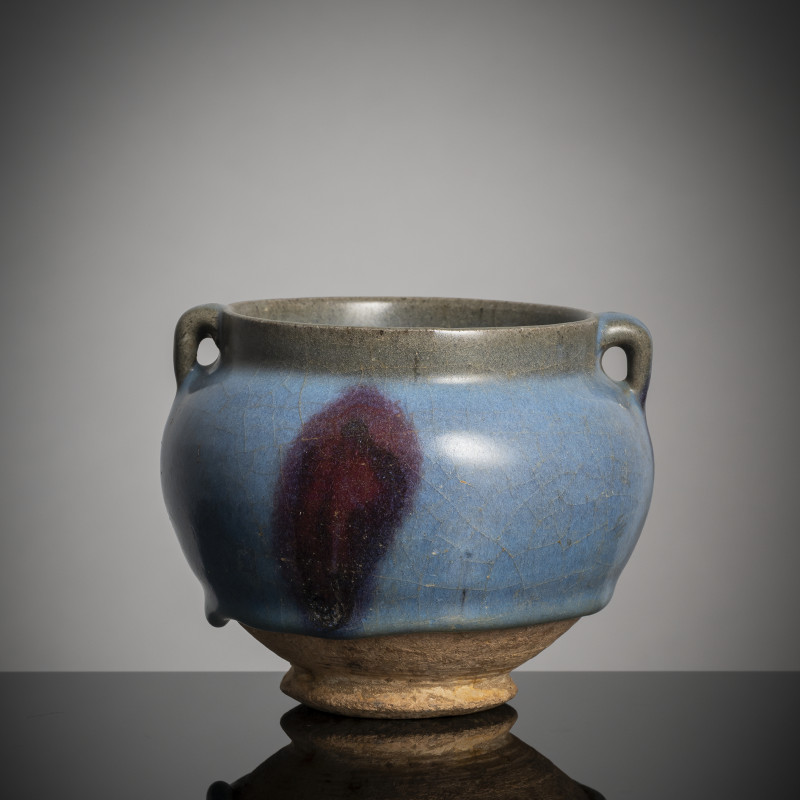 A good Junyao jart with lavender-coloured glaze and purple splashes