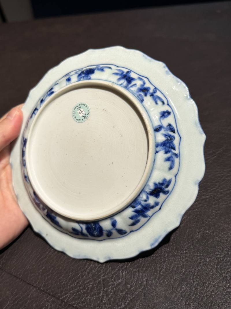 清雍正 仿永乐青花月华纹海棠盘 - 图9