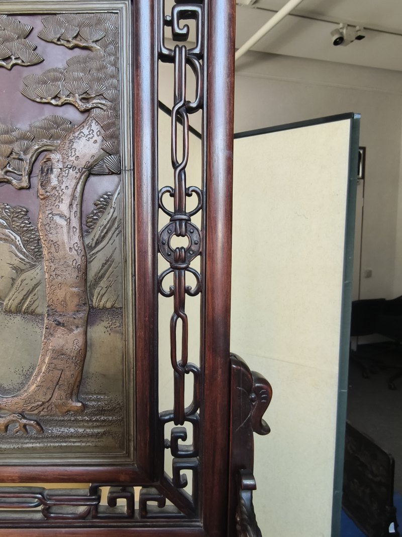 A fine carved Duan stone panel mounted as table screen - 图6