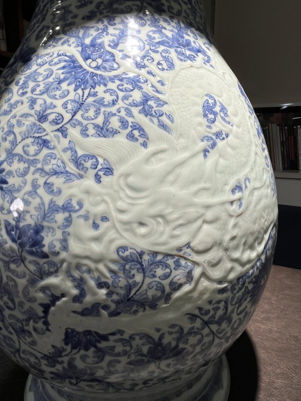 清雍正 青花锥拱穿花龙纹大尊 - 图14