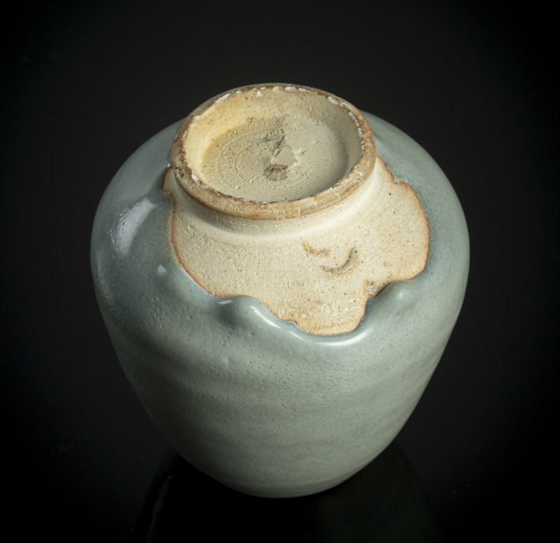 A lotus bud vase with Jun glaze - 图4