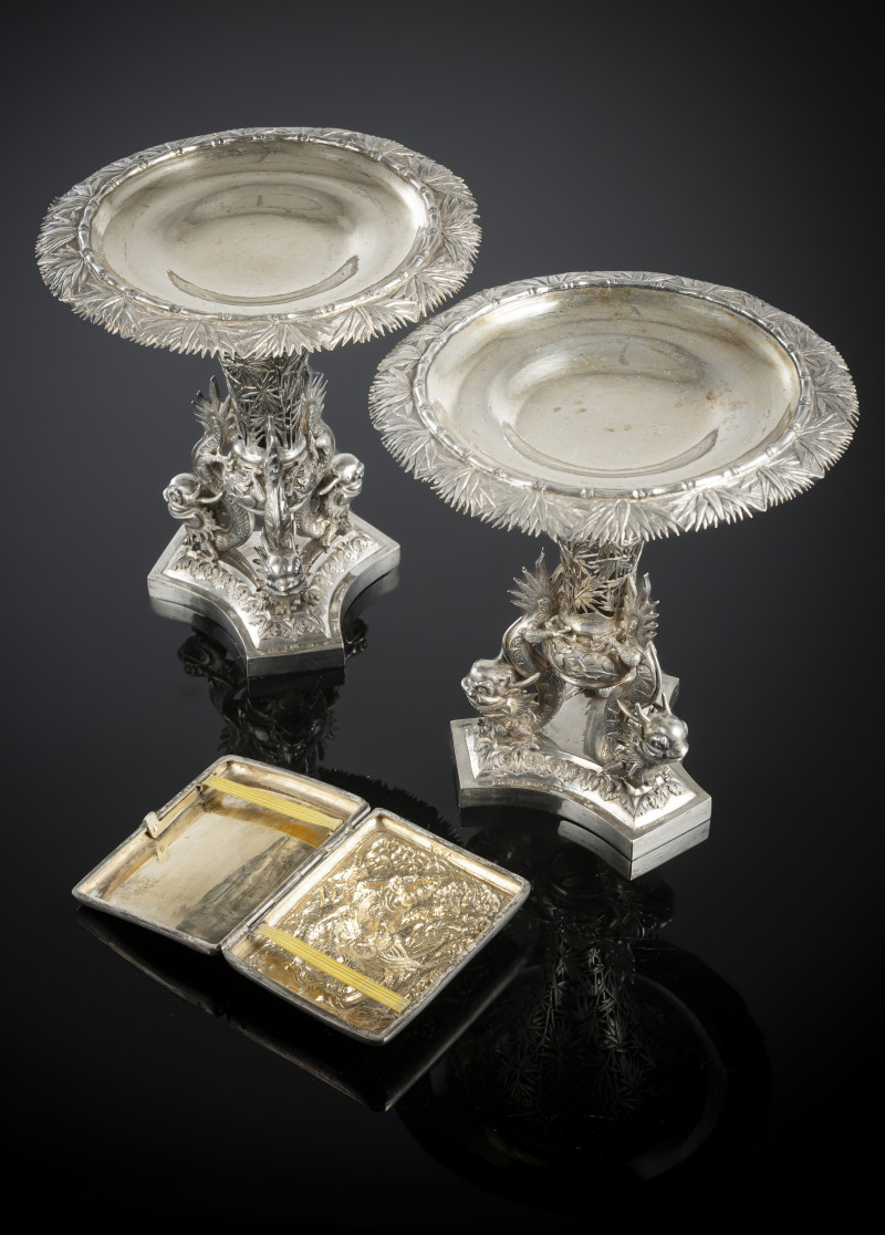 A pair of Chinese export silver compotes with dragon and bamboo decoration and a Thai silver cigarette case - 图2