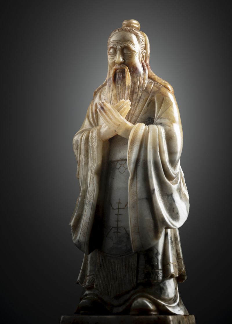 A fine soapstone carving of Confucius - 图4