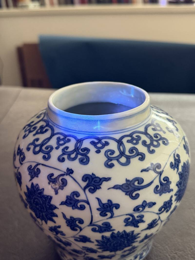 明万历 青花缠枝莲纹罐 - 图17