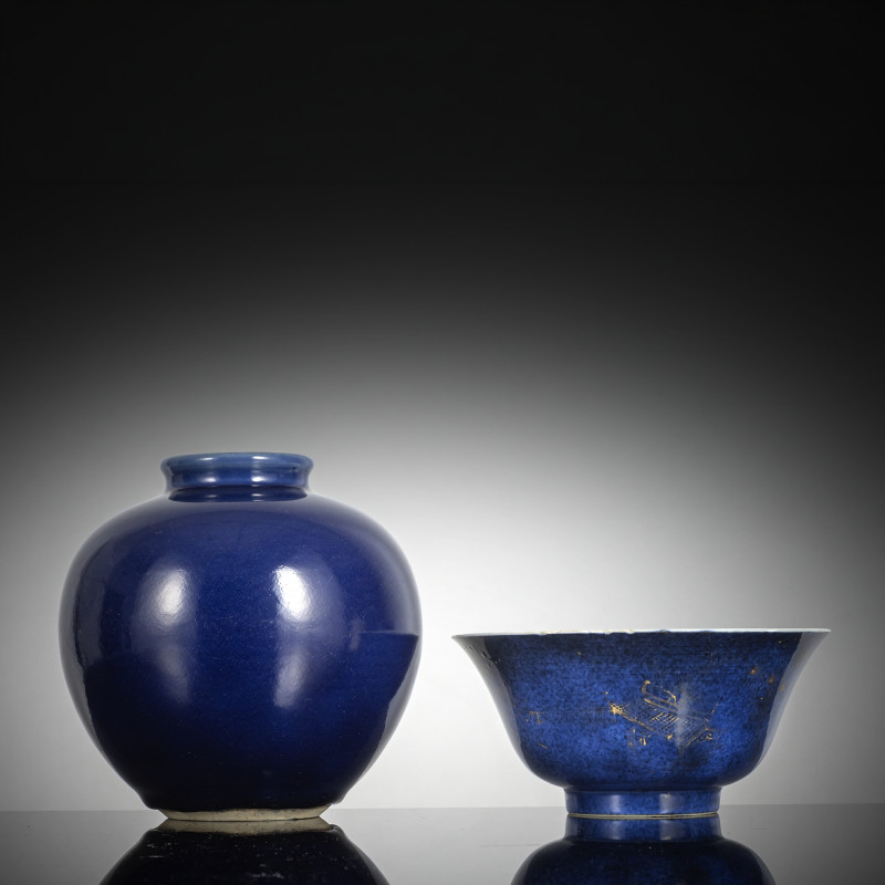 A bowl with gold painting and a 'sacrificial blue'-glazed porcelain vase