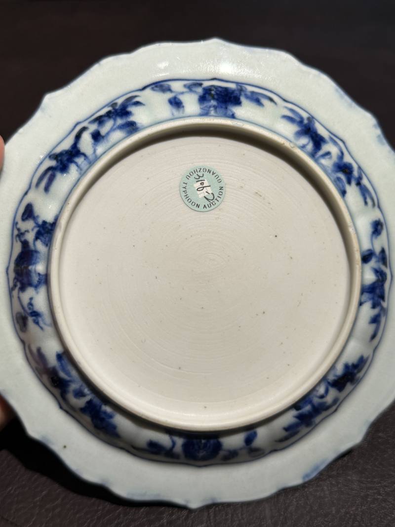 清雍正 仿永乐青花月华纹海棠盘 - 图10