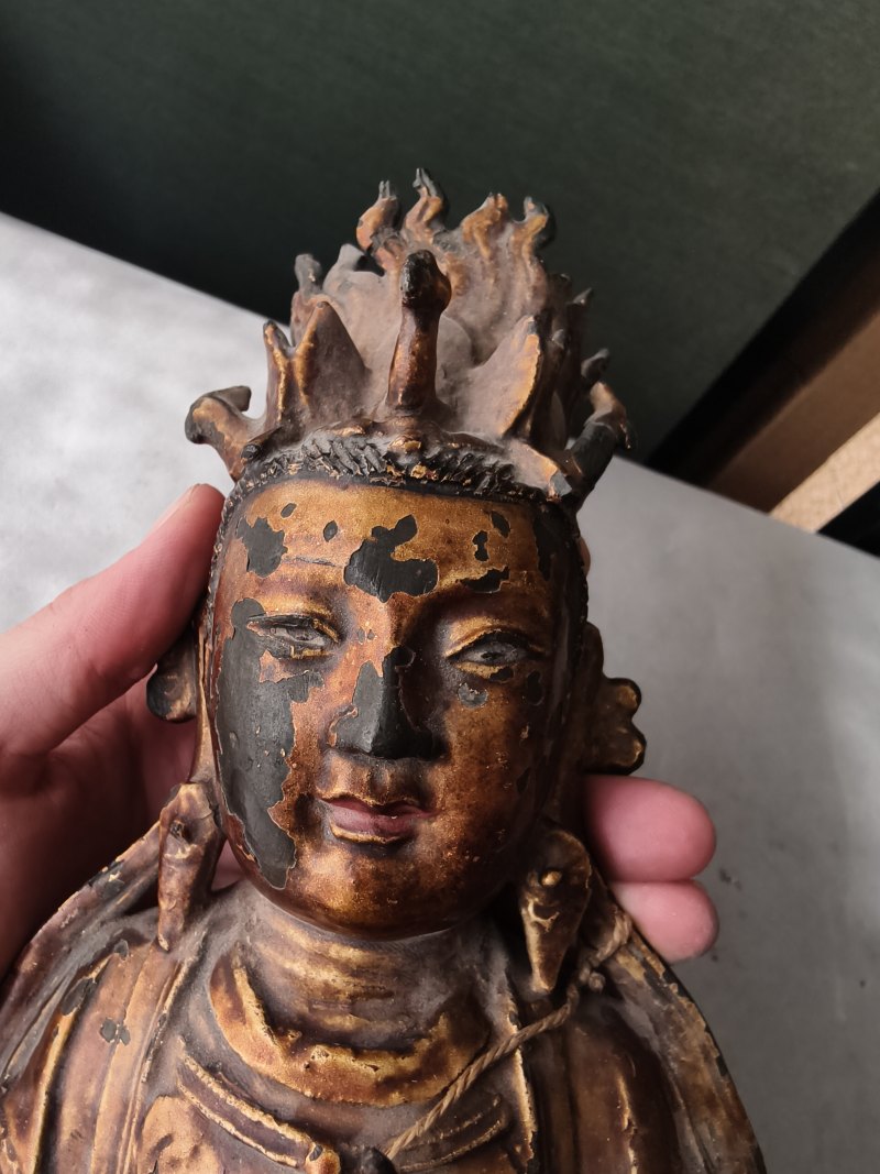 Bronze of Bixia with lacquer gilding depicted seated in a European posture - 图13