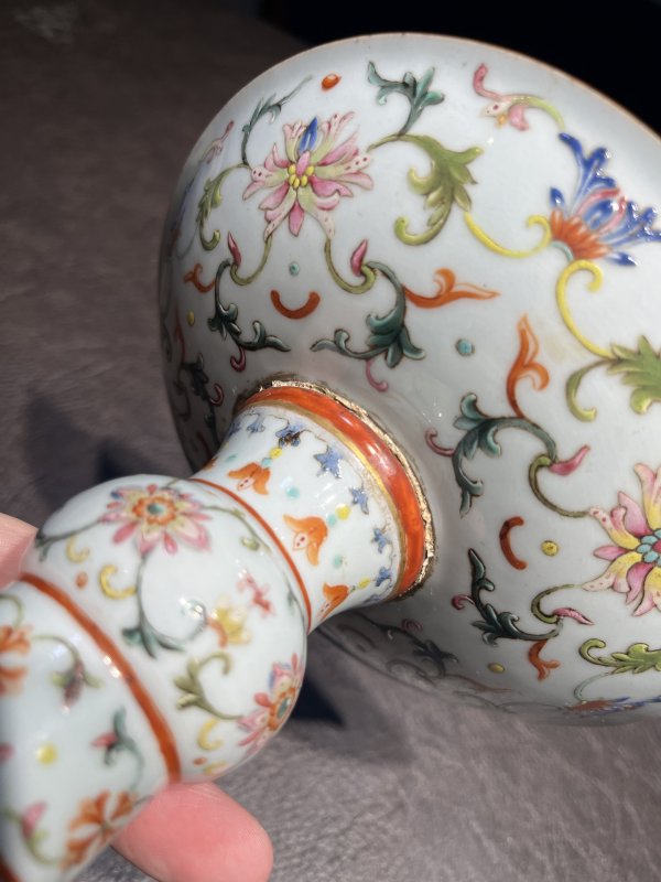 清乾隆 洋彩描金缠枝宝相花觚式供盘一对 - 图12