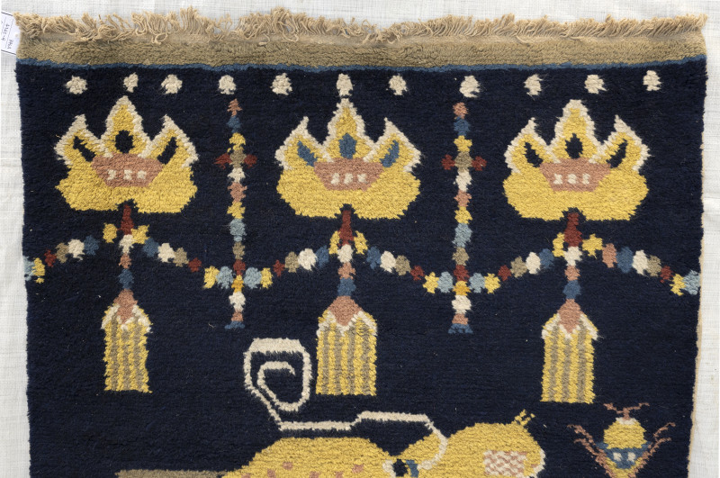A pillar rug - 图2