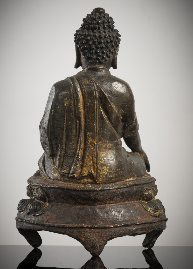 A bronze figure of Buddha Shakyamuni - 图2