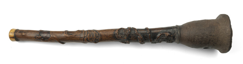 A rootwood opium pipe with trumpet-shaped pottery bowl - 图3