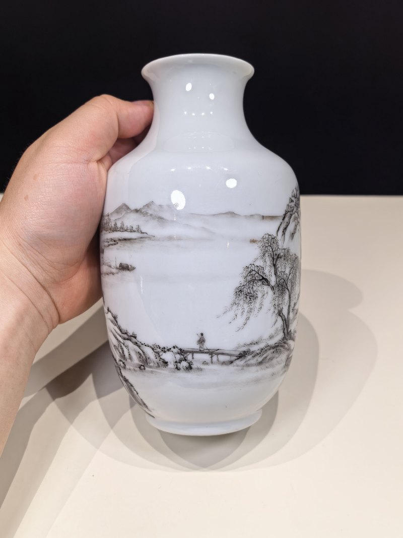民国 墨彩山水楼阁图瓶 - 图6