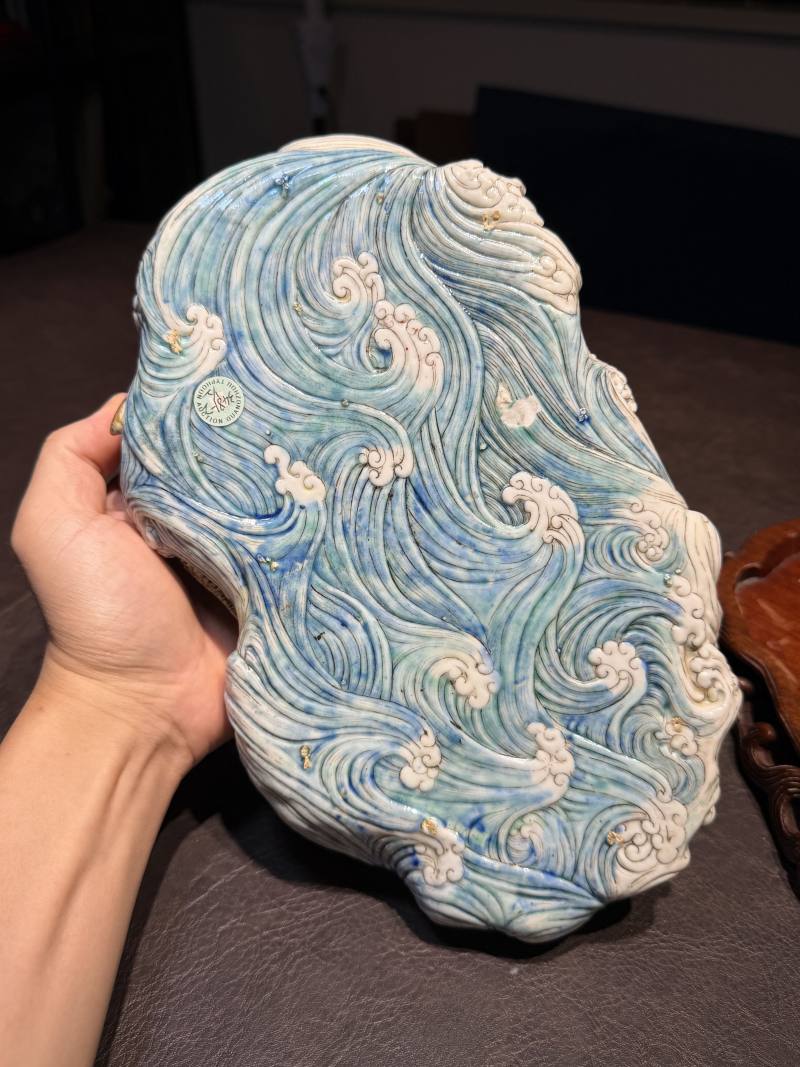 清道光 粉彩鱼化龙纹笔洗（配木座） - 图10