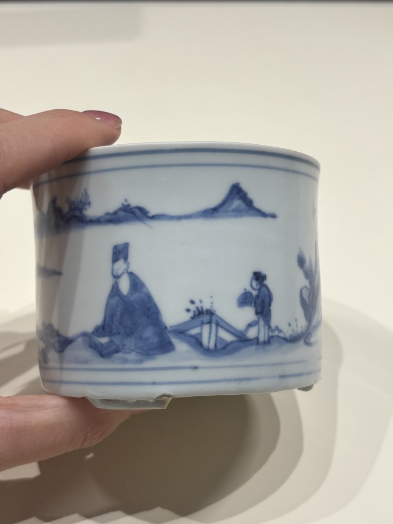 明崇祯 青花陶渊明爱菊图小琴炉 - 图9