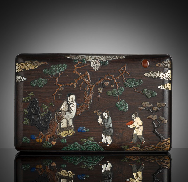 Fine inlaid Zitan box and cover