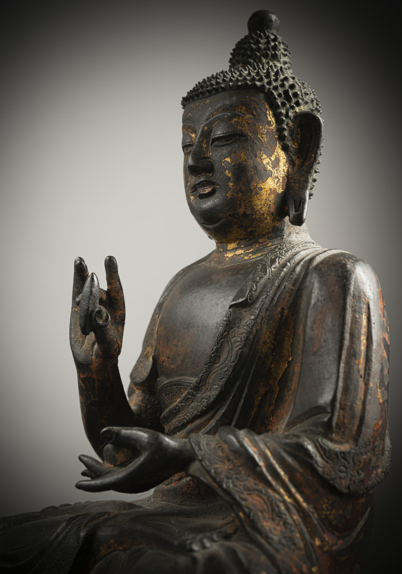 A bronze figure of Buddha Shakyamuni on a lotus throne with remnants of gilding - 图5