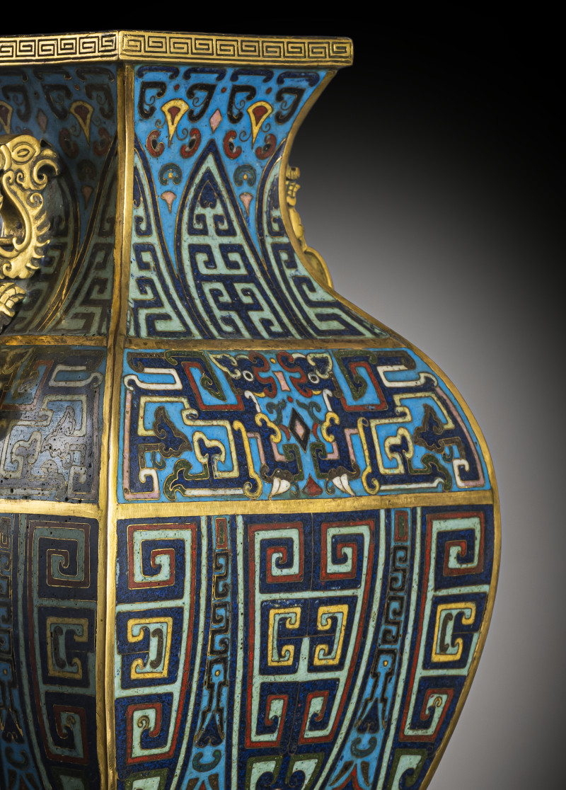 A square cloisonne enamel archaistic vase, fanghu - 图6