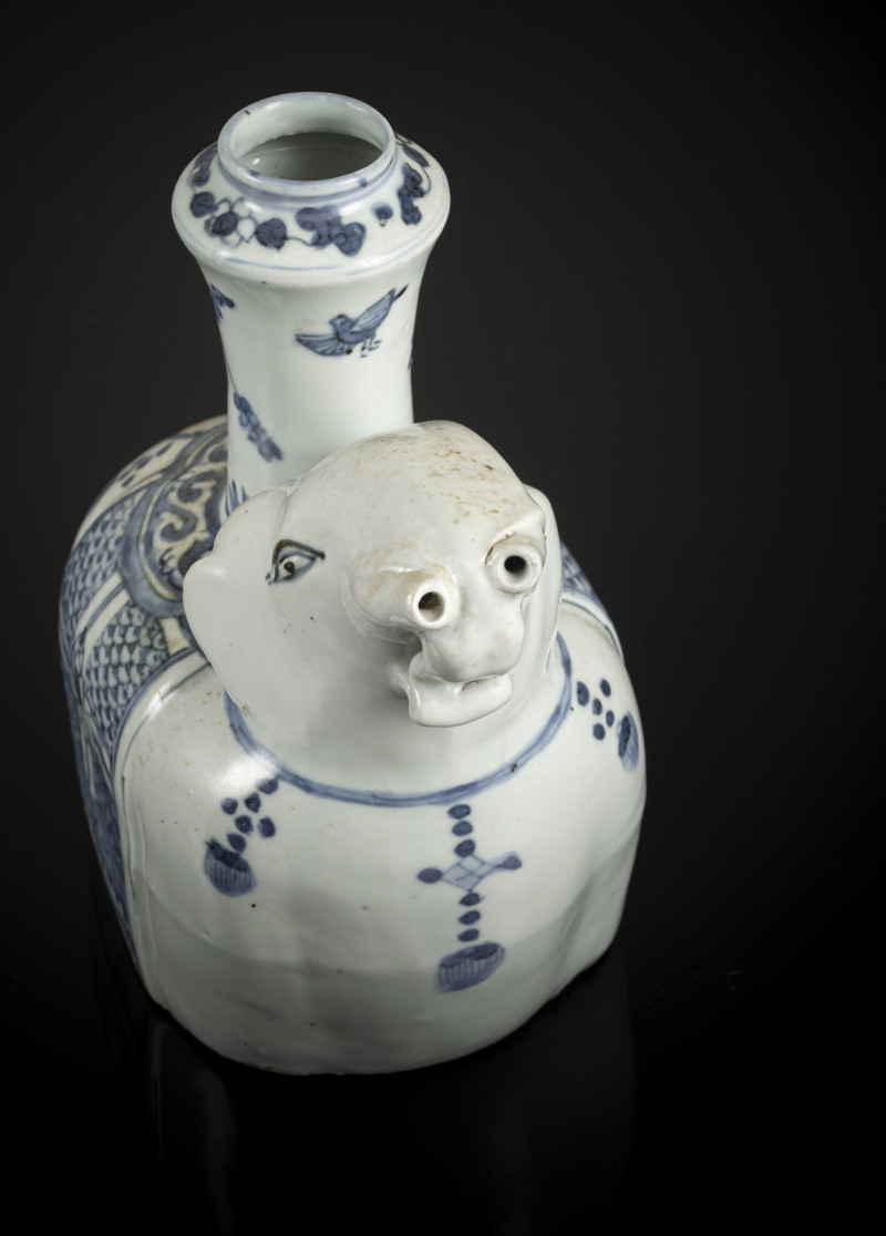 A blue and white decorated porcelain kendi in the shape of an elephant - 图3